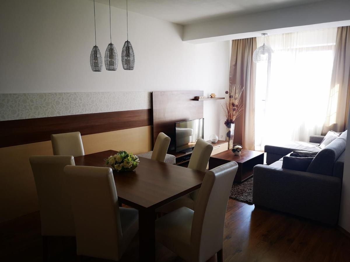 Apartman Laria เวลคา ลอมนิตซา ภายนอก รูปภาพ
